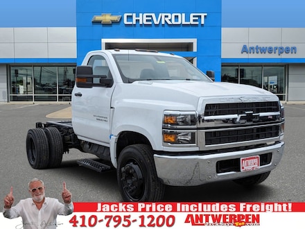 2023 Chevrolet Silverado 5500 HD Work Truck Truck