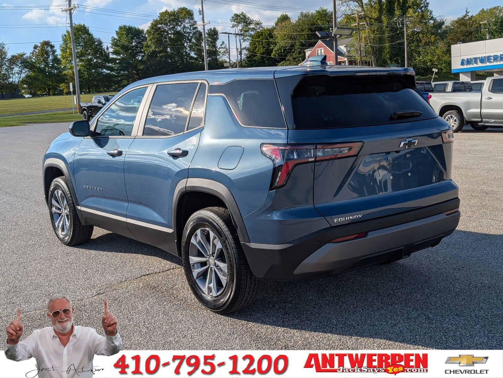 2026 Chevrolet Equinox LT photo 3
