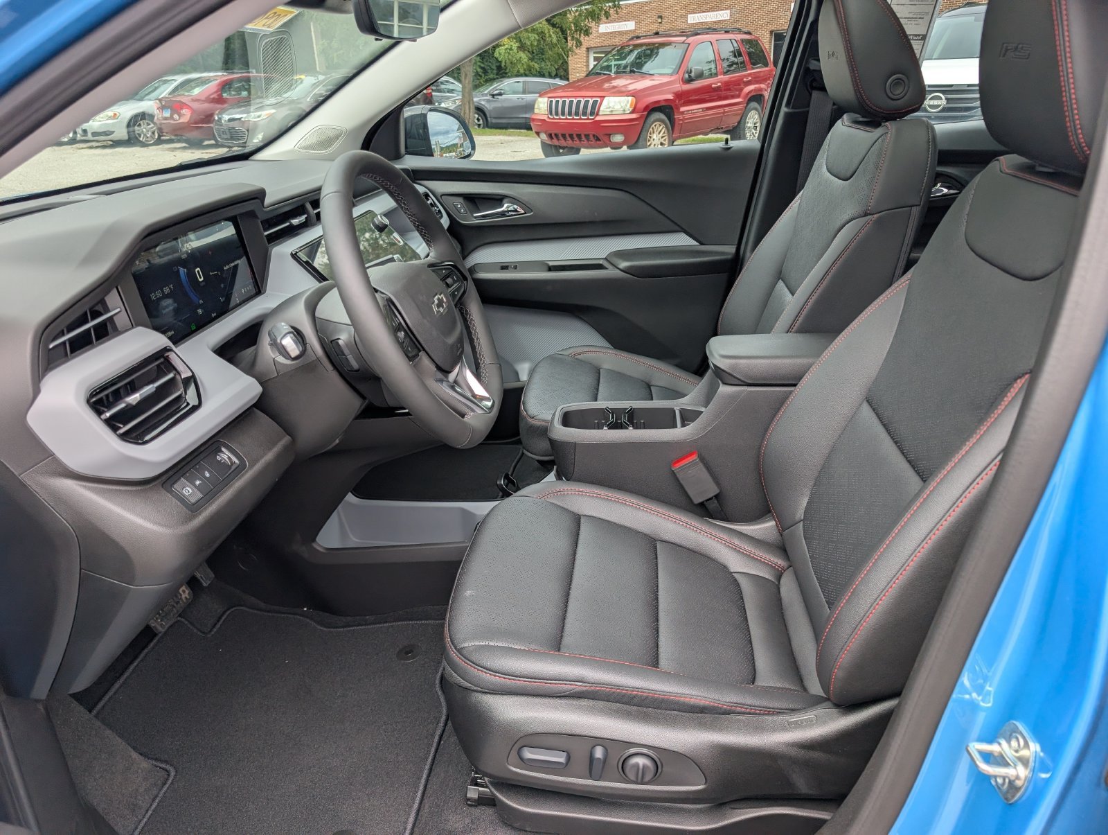 2027 Chevrolet Bolt RS - Photo 12