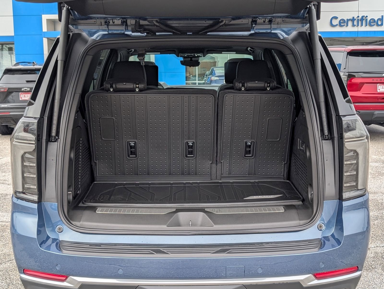 2026 Chevrolet Tahoe High Country - Photo 12
