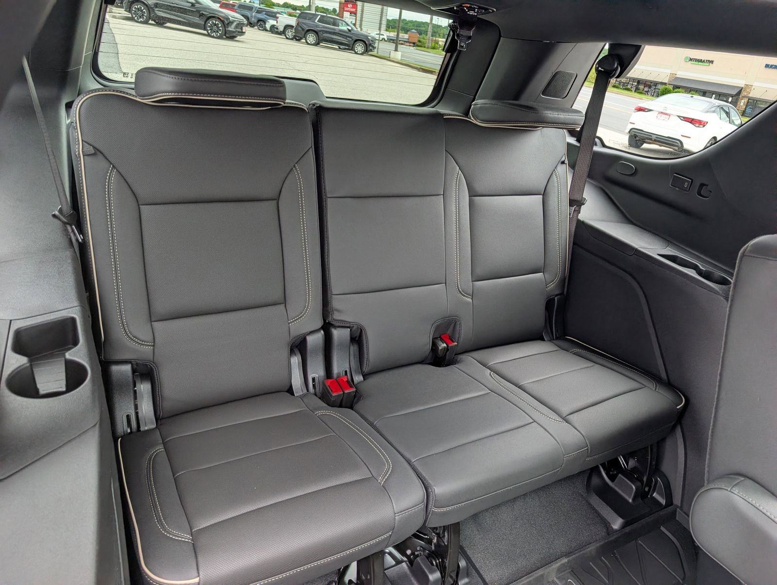 2026 Chevrolet Tahoe Premier - Photo 10