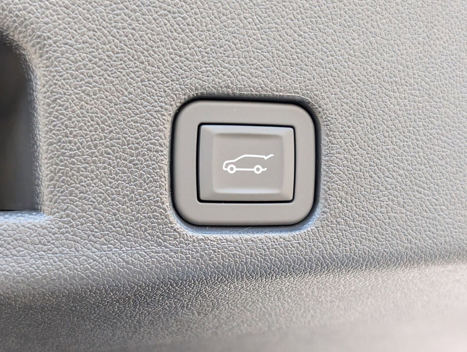 2026 Chevrolet Traverse LT - Photo 12