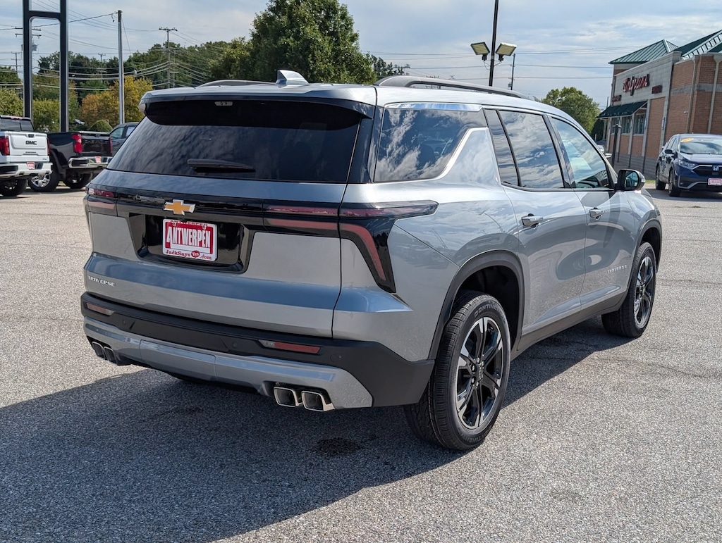 New 2027 Chevrolet Traverse LT SUV
