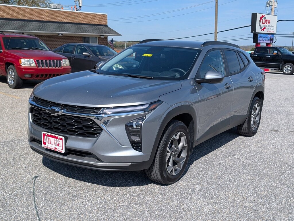 New 2026 Chevrolet Trax LT SUV