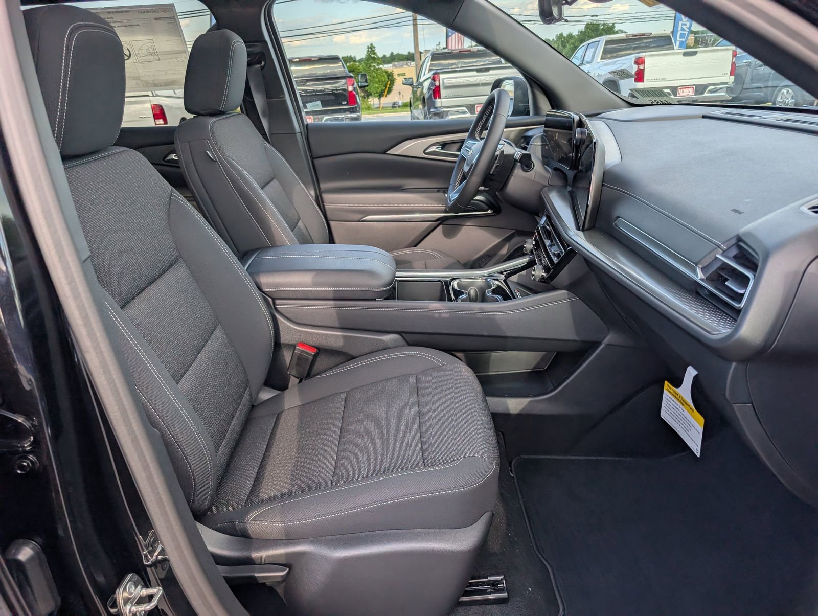 2026 Chevrolet Traverse LT - Photo 7