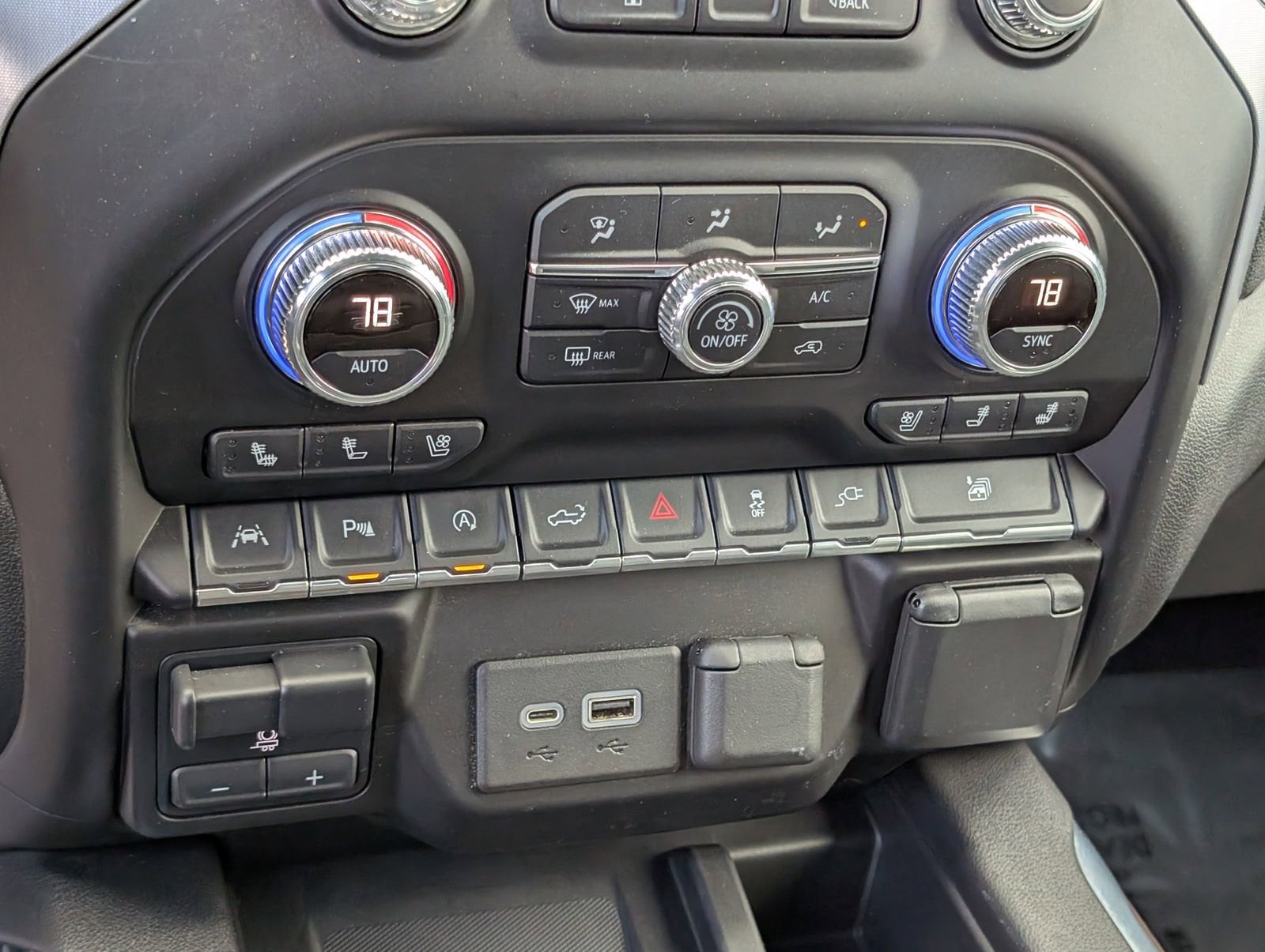 2020 GMC Sierra 1500 SLT - Photo 30