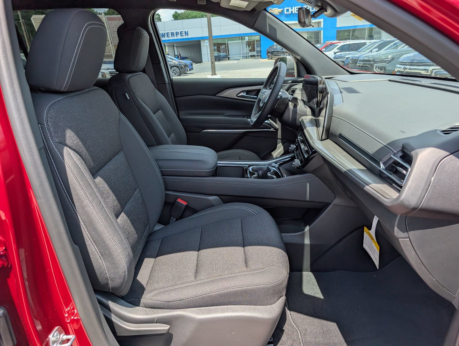 2026 Chevrolet Traverse LT - Photo 7