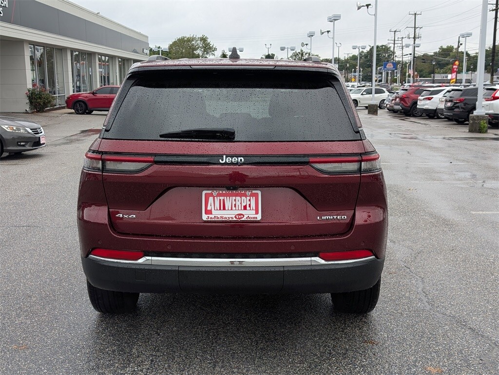 2024 Jeep Grand Cherokee Limited photo 4