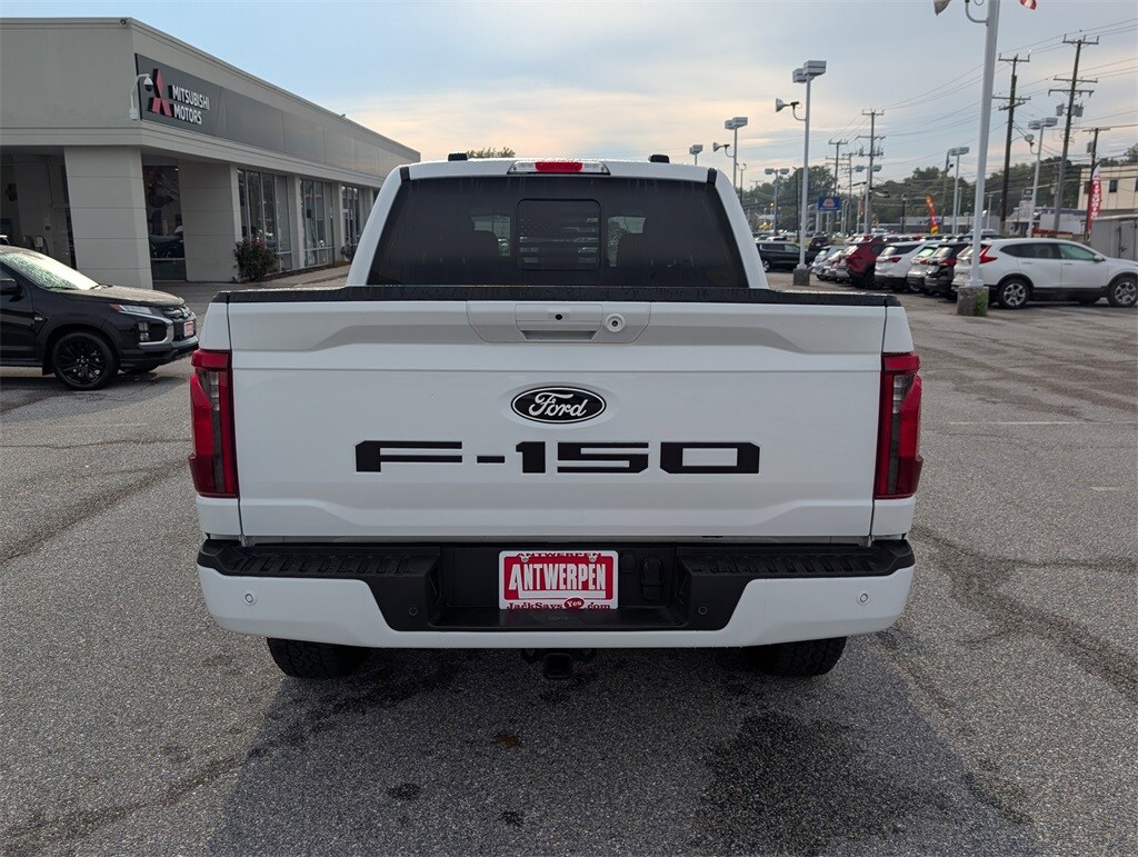 2024 Ford F-150 XLT photo 3