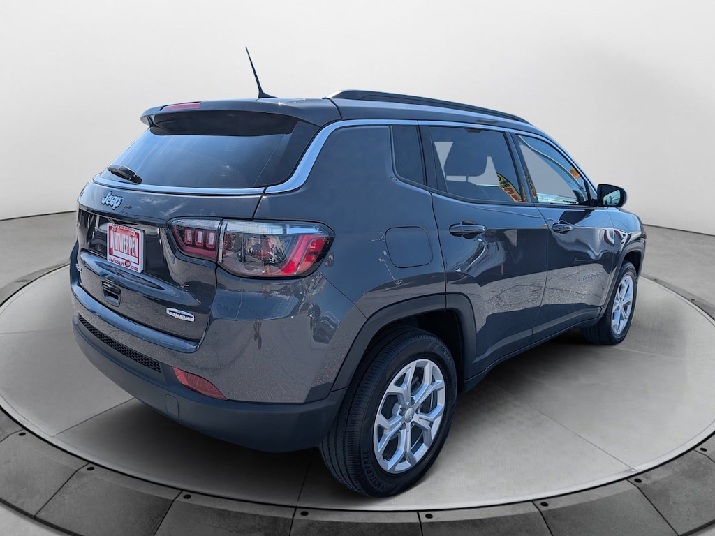 Used 2024 Jeep Compass Latitude Latitude 4x4