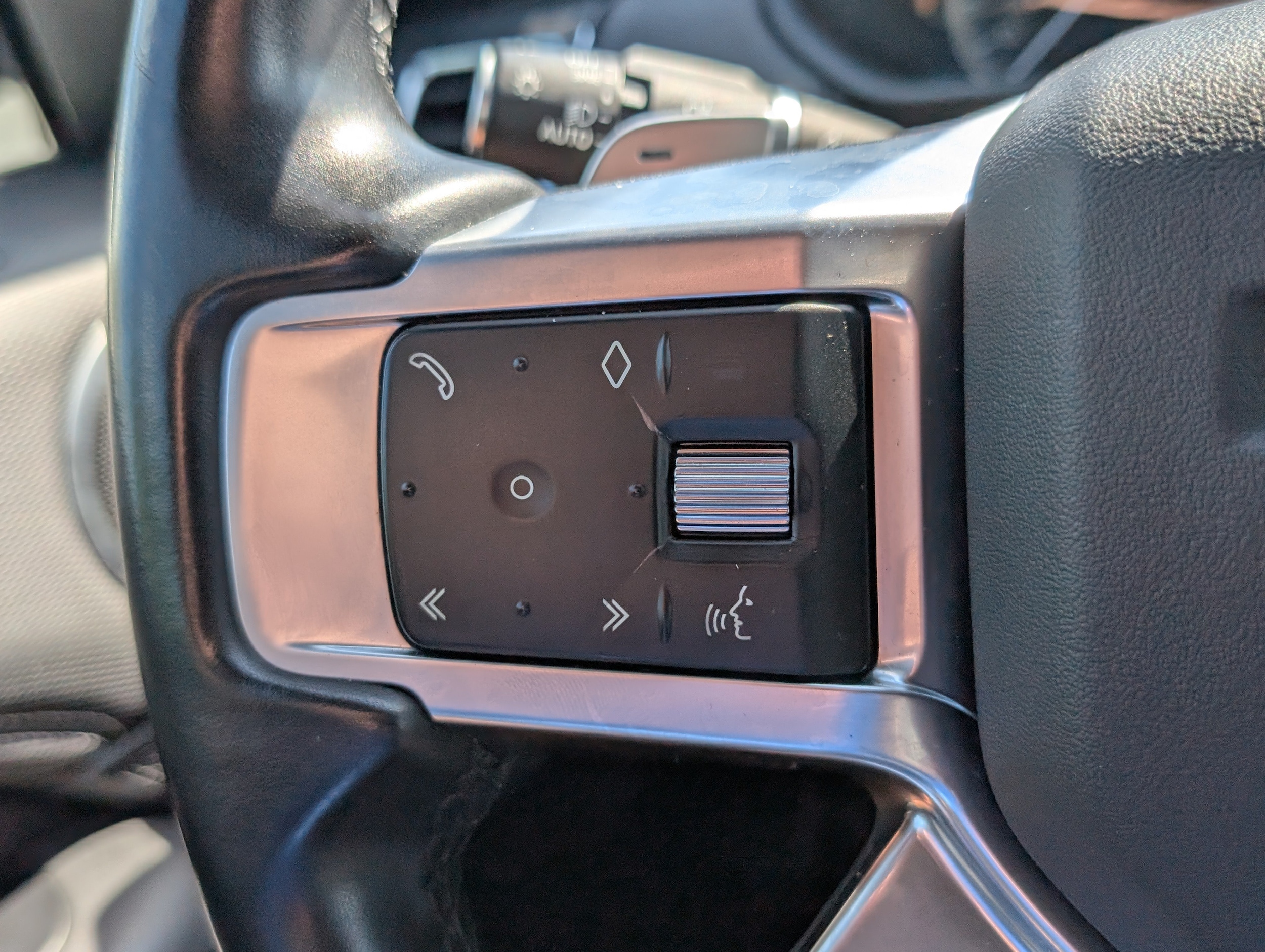 2023 Land Rover Discovery S R Dynamic - Photo 23