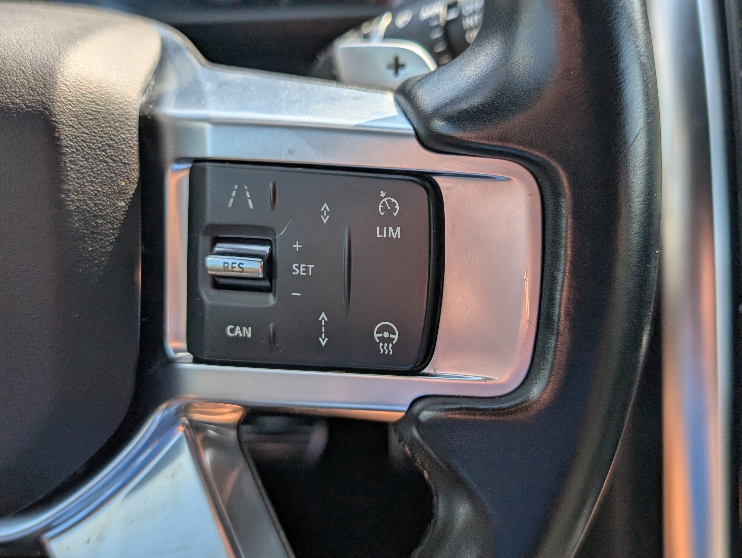 2023 Land Rover Discovery S R Dynamic - Photo 24