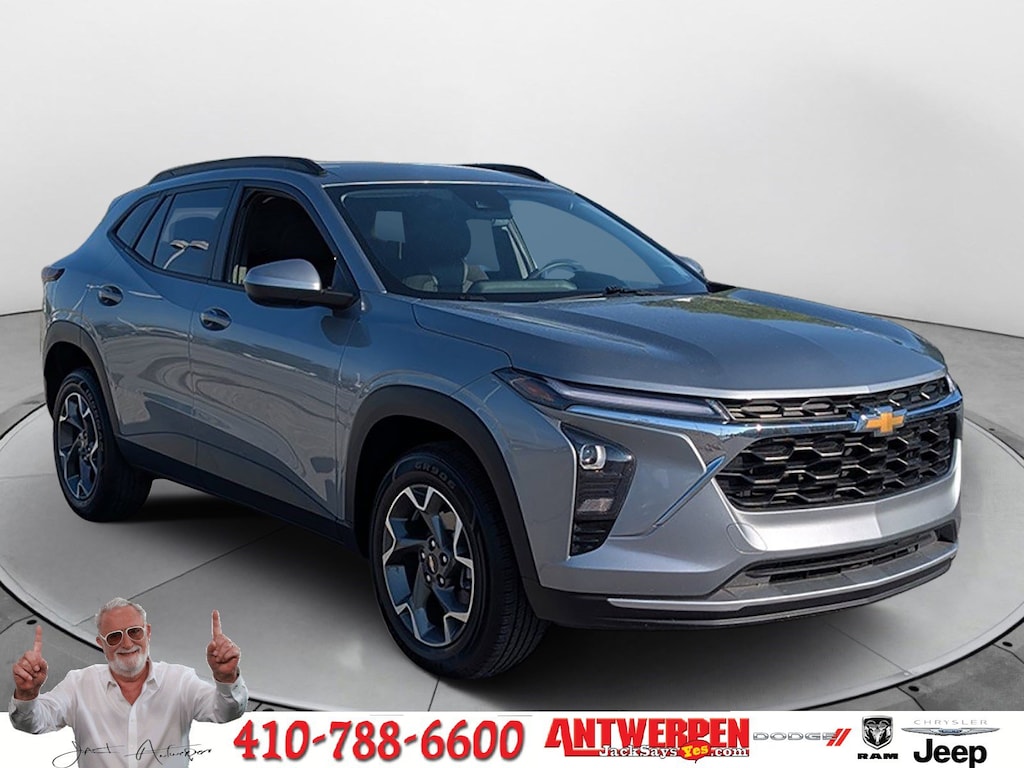 Used 2024 Chevrolet Trax LT FWD LT