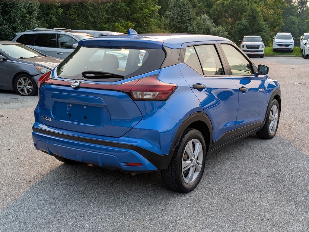 Used 2021 Nissan Kicks S S FWD