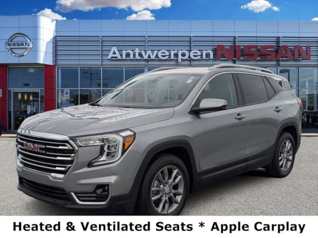 Used 2024 GMC Terrain SLT SUV