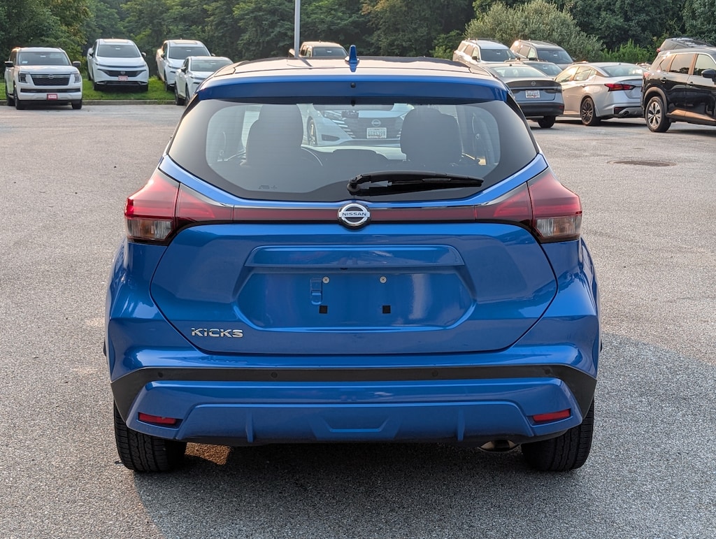 Used 2021 Nissan Kicks S S FWD