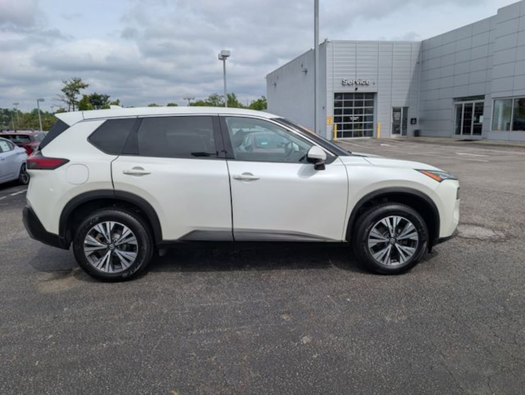 Used 2021 Nissan Rogue SV SUV