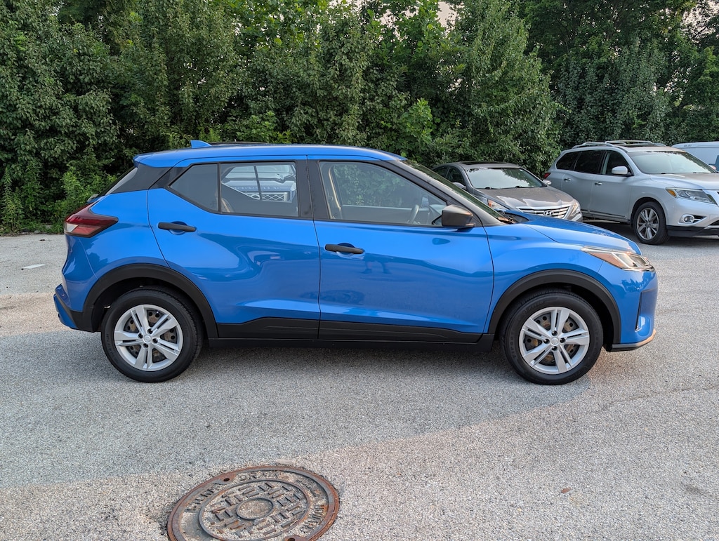 Used 2021 Nissan Kicks S S FWD