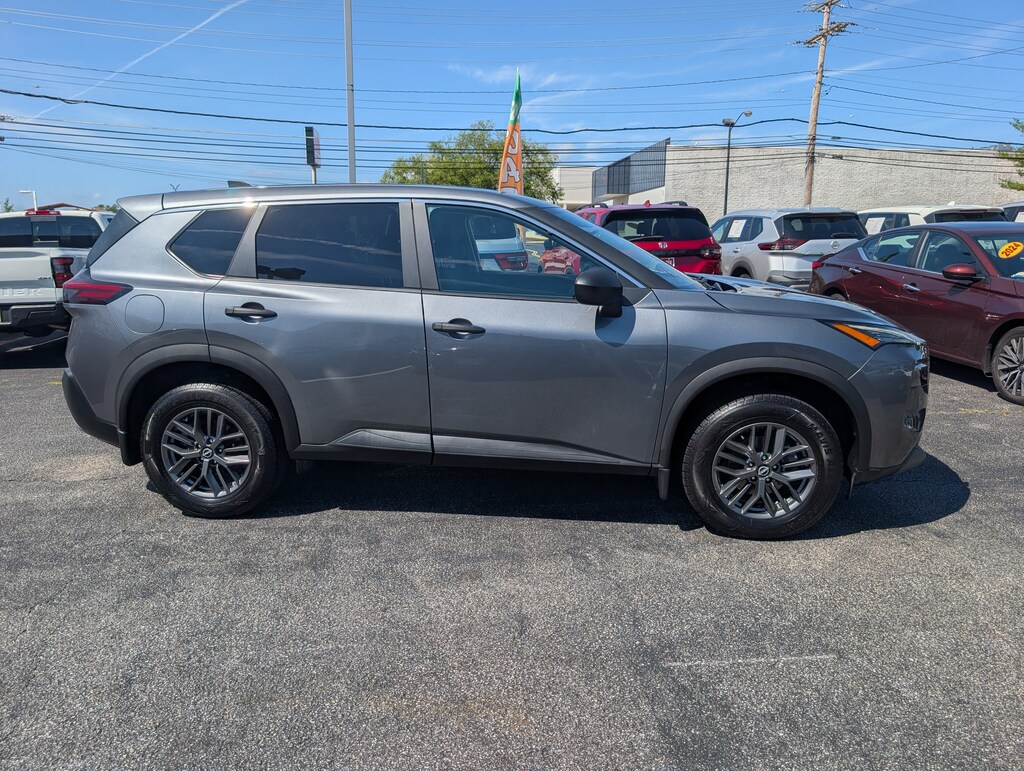 Used 2023 Nissan Rogue S FWD S