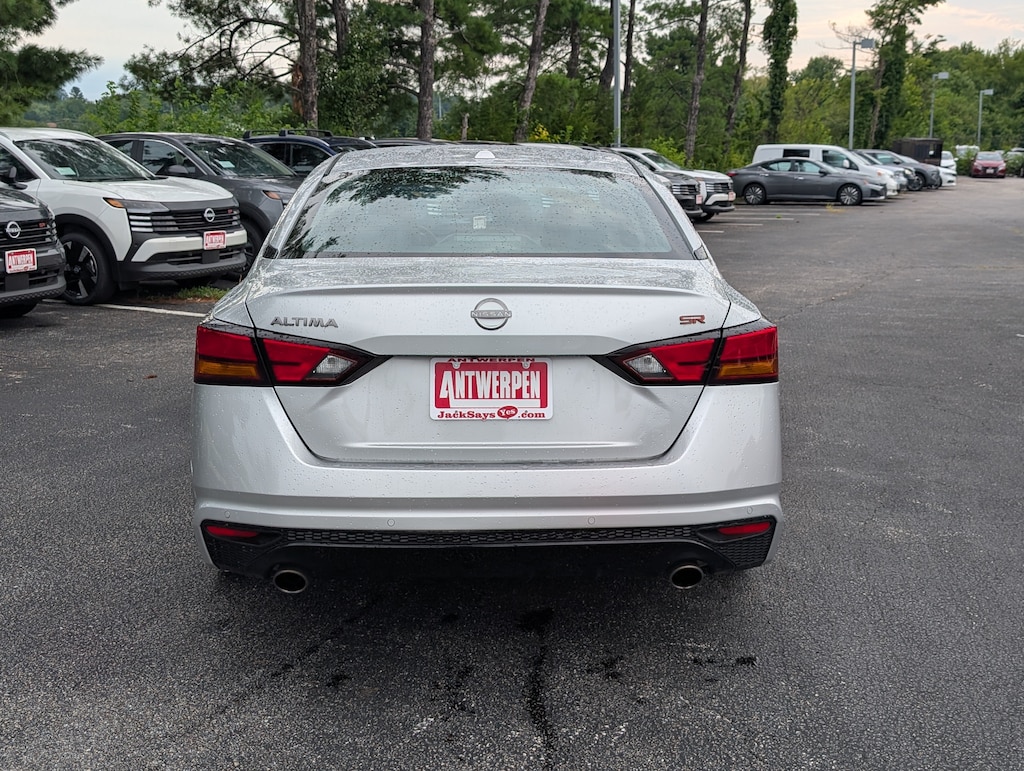 Used 2024 Nissan Altima 2.5 SR Sedan