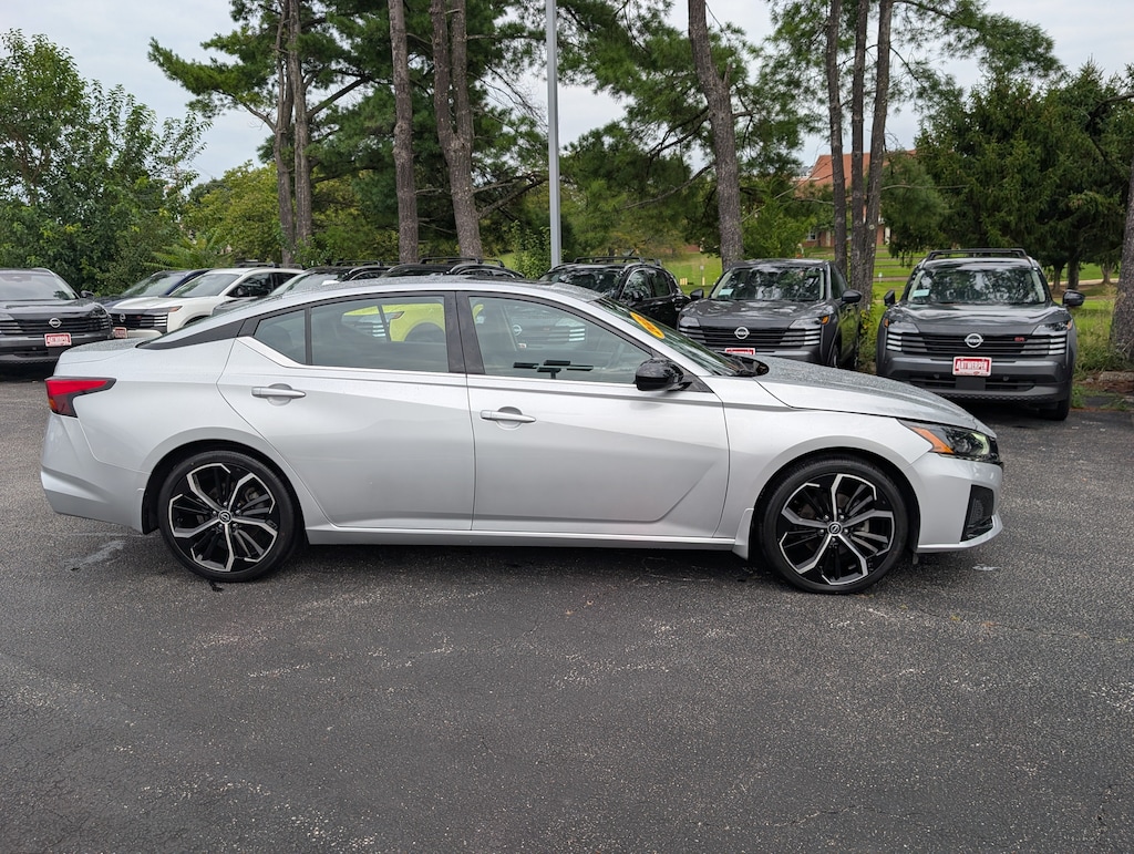 Used 2024 Nissan Altima 2.5 SR Sedan