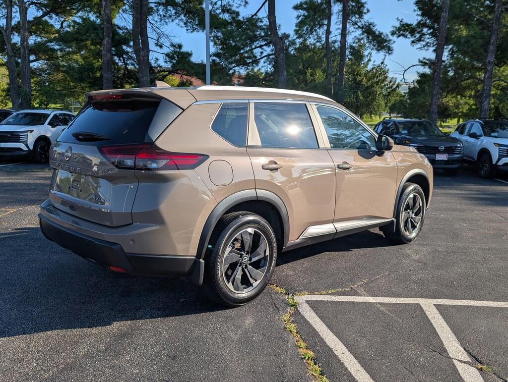 Used 2024 Nissan Rogue SV AWD SV