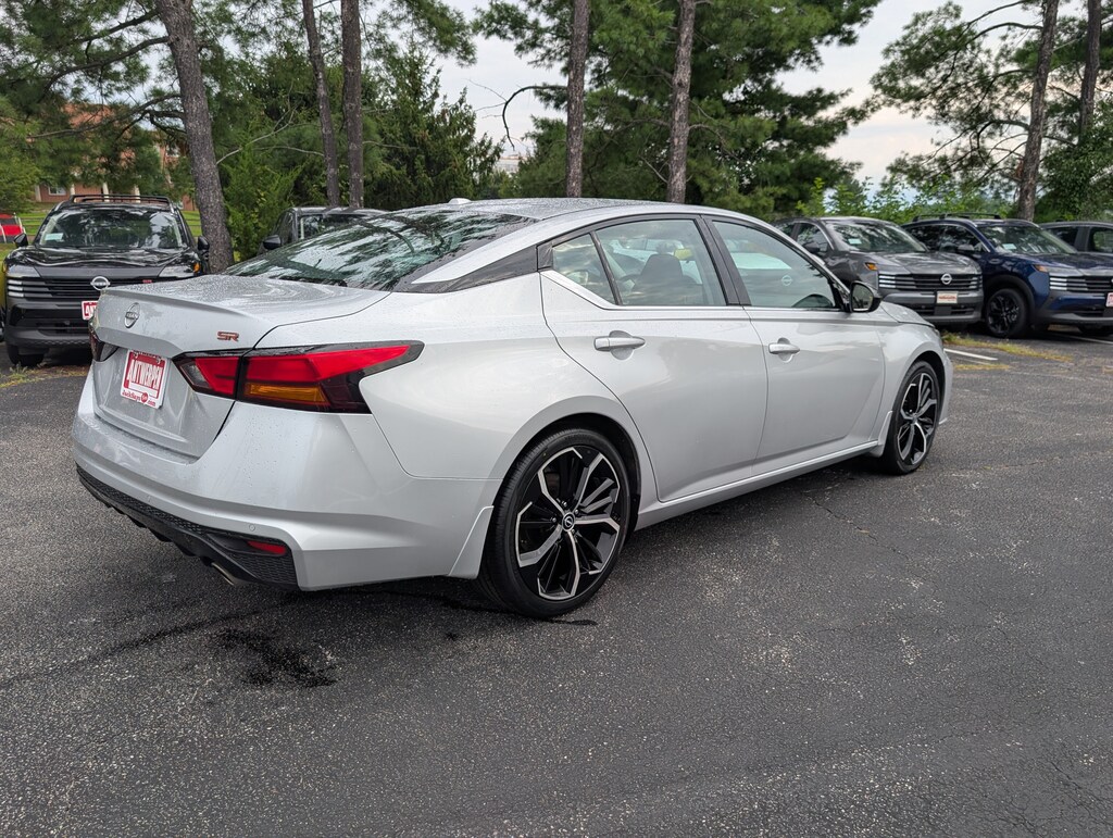 Used 2024 Nissan Altima 2.5 SR Sedan