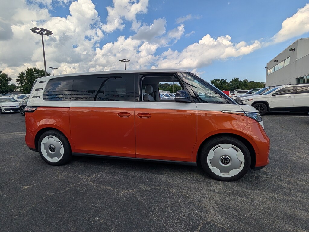 Used 2025 Volkswagen ID. Buzz 1st Edition 1st Edition RWD w/Two-Tone
