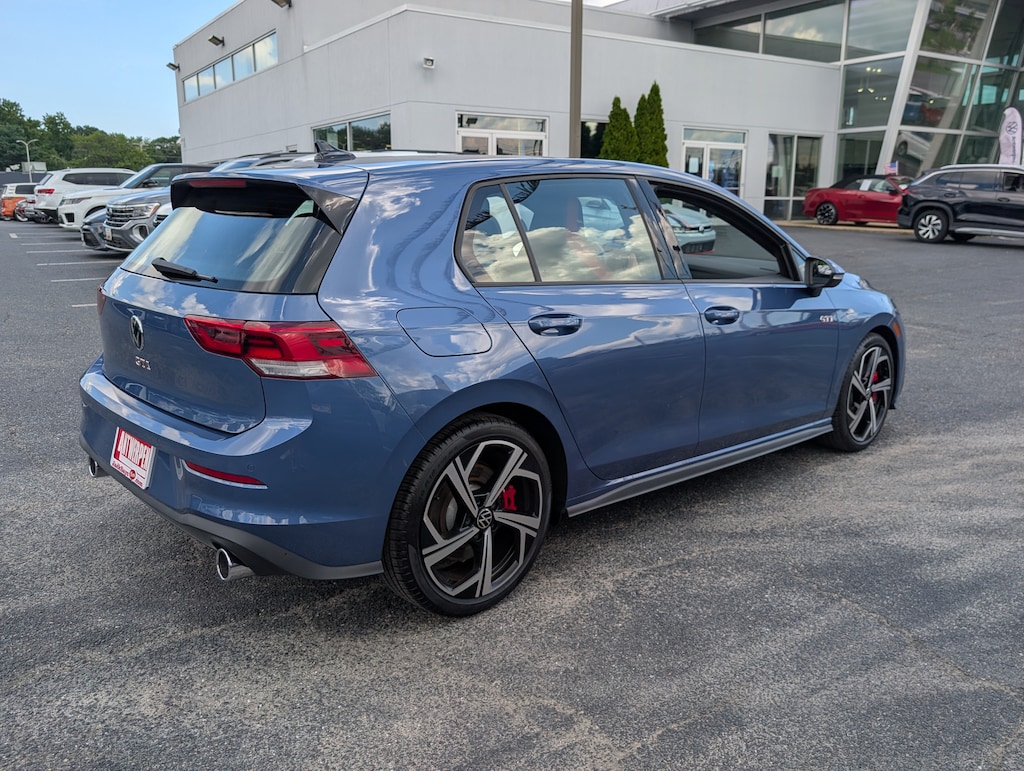 Used 2025 Volkswagen Golf GTI SE 2.0T SE DSG