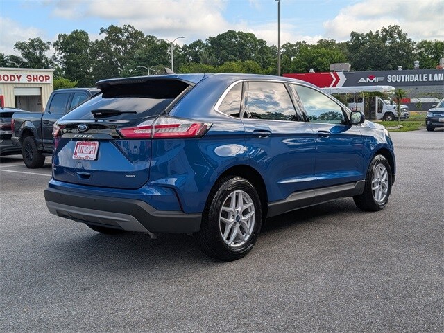 2024 Ford Edge SEL photo 4