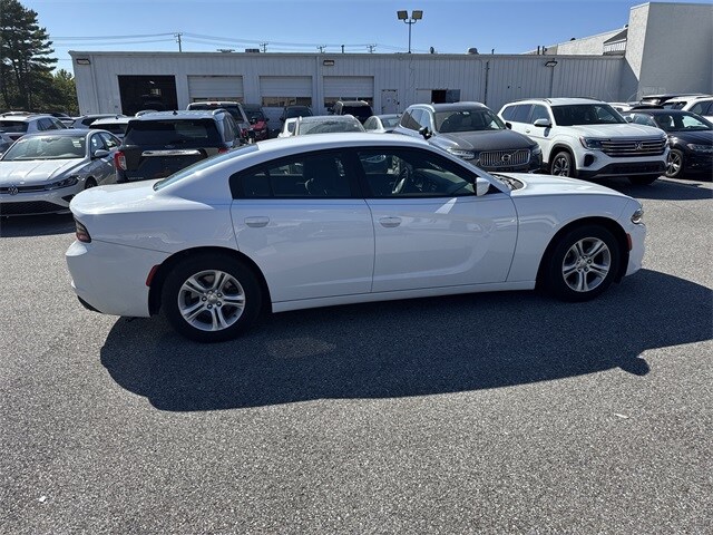 2016 Dodge Charger SE photo 4