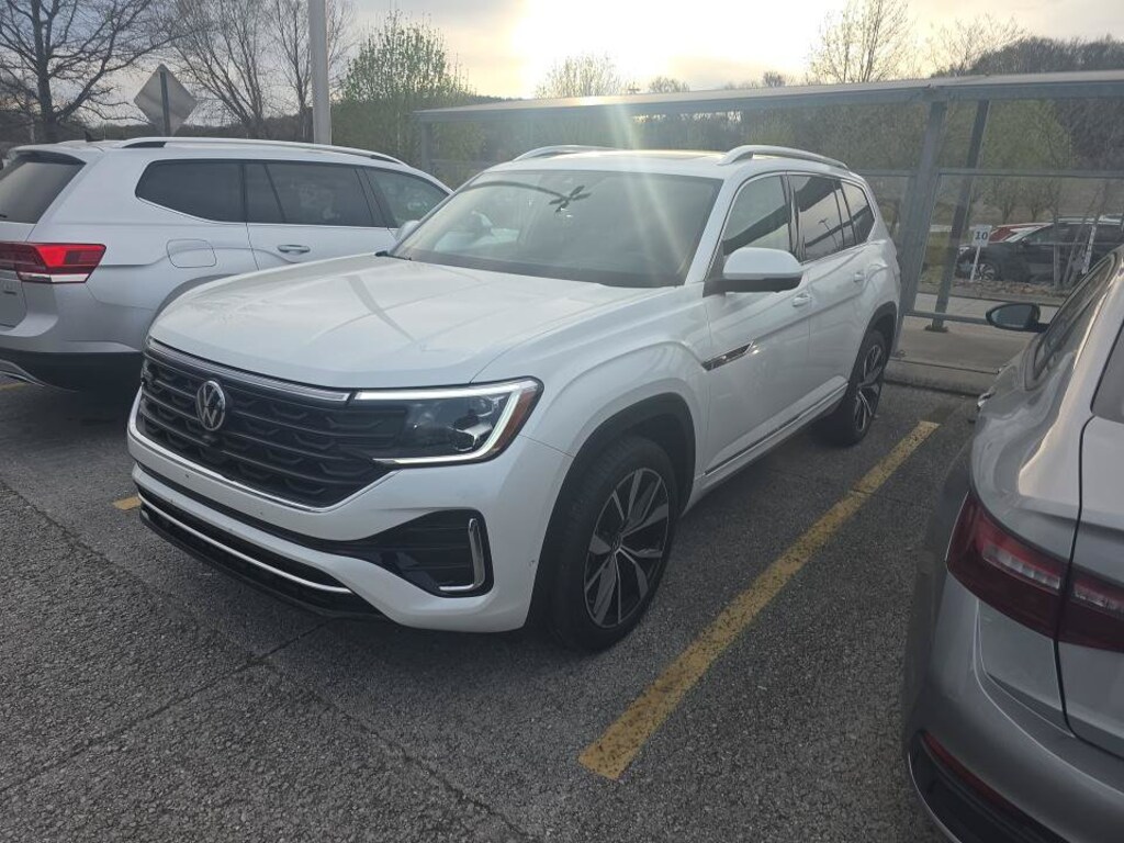 Used 2026 Volkswagen Atlas 2.0T SEL Premium R-Line 2.0T SEL Premium R-Line 4MOTION