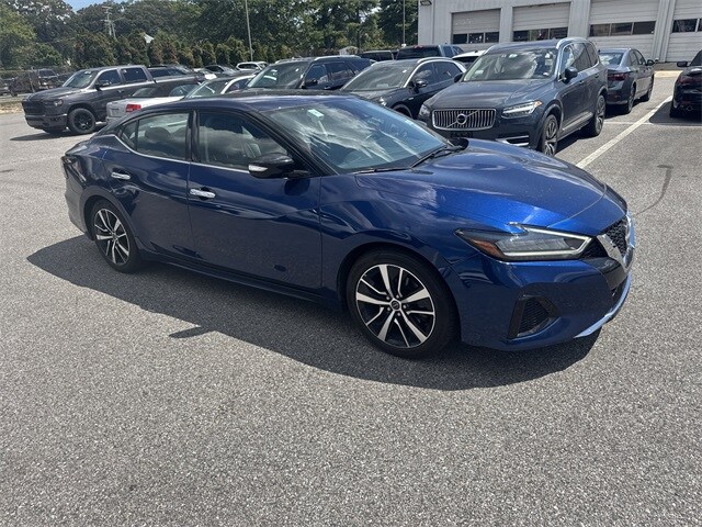 2023 Nissan Maxima SV photo 2