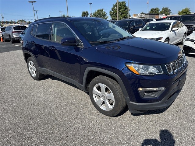 2021 Jeep Compass Latitude photo 2