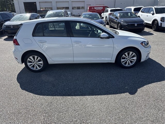 2018 Volkswagen Golf SE photo 4