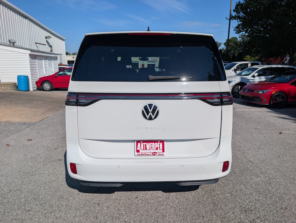 Used 2025 Volkswagen ID. Buzz Pro S Minivan/Van