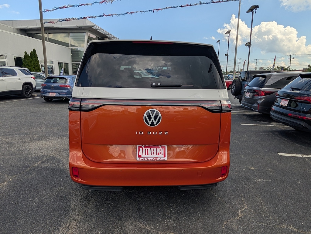 Used 2025 Volkswagen ID. Buzz 1st Edition 1st Edition RWD w/Two-Tone