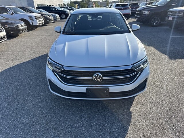 2024 Volkswagen Jetta S photo 3
