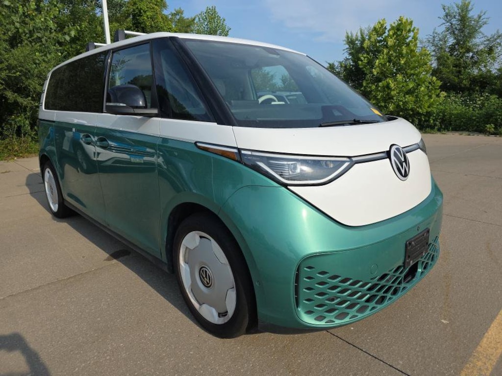 Used 2025 Volkswagen ID. Buzz 1st Edition 1st Edition 4MOTION w/Two-Tone