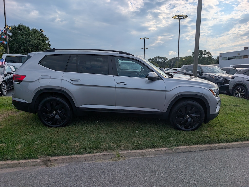 Used 2026 Volkswagen Atlas 2.0T SE w/Technology 2.0T SE w/Technology FWD