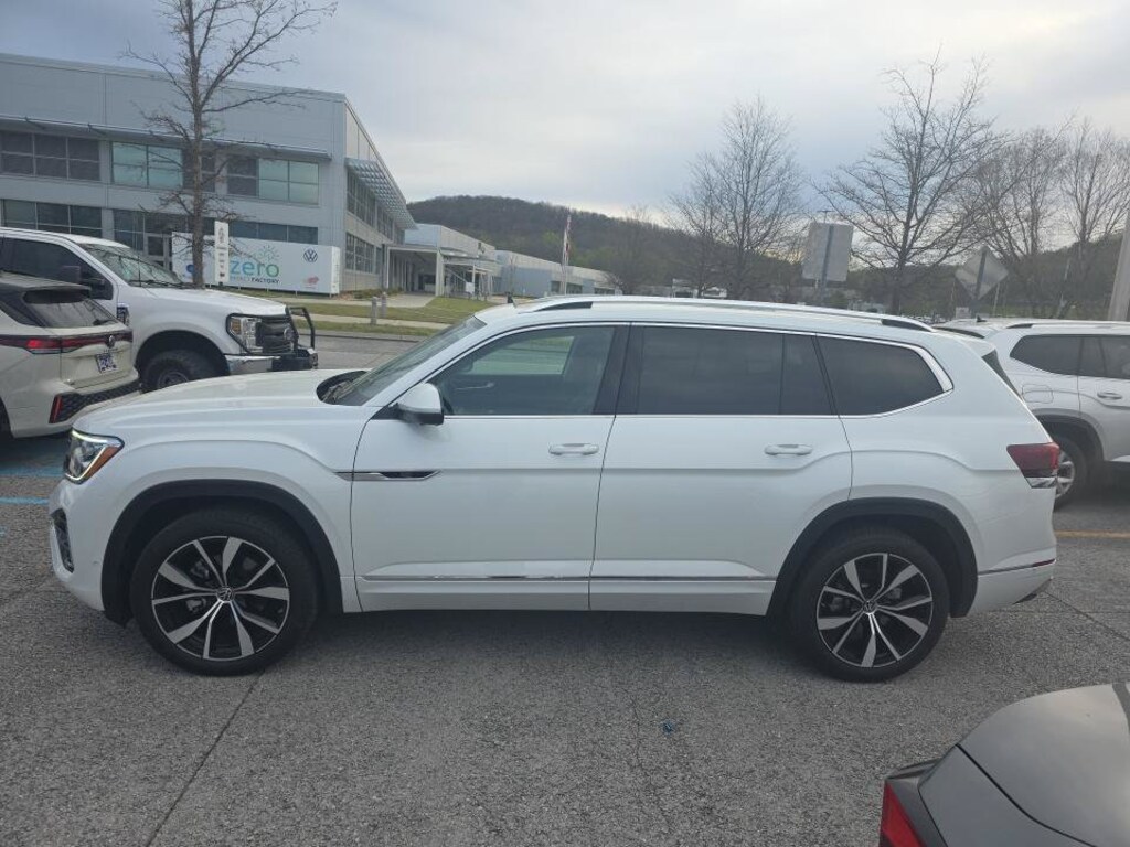 Used 2026 Volkswagen Atlas 2.0T SEL Premium R-Line 2.0T SEL Premium R-Line 4MOTION