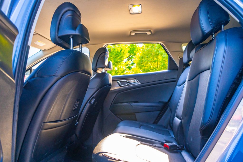2023 Kia Sportage EX - Photo 39