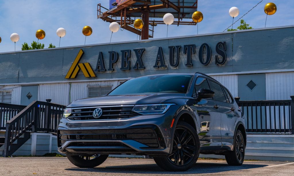 2022 Volkswagen Tiguan SE R-LINE BLACK