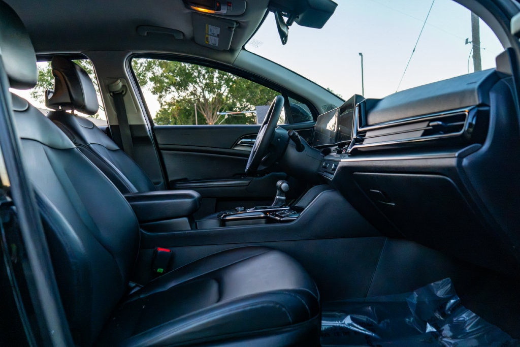 2023 Kia Sportage EX - Photo 21