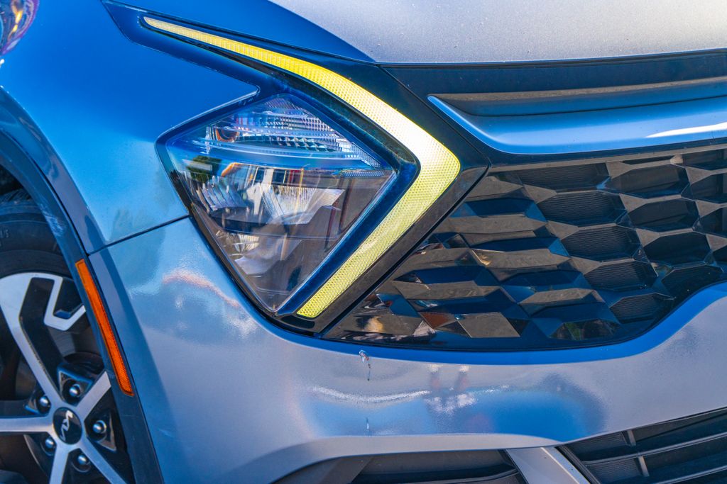 2023 Kia Sportage EX - Photo 7