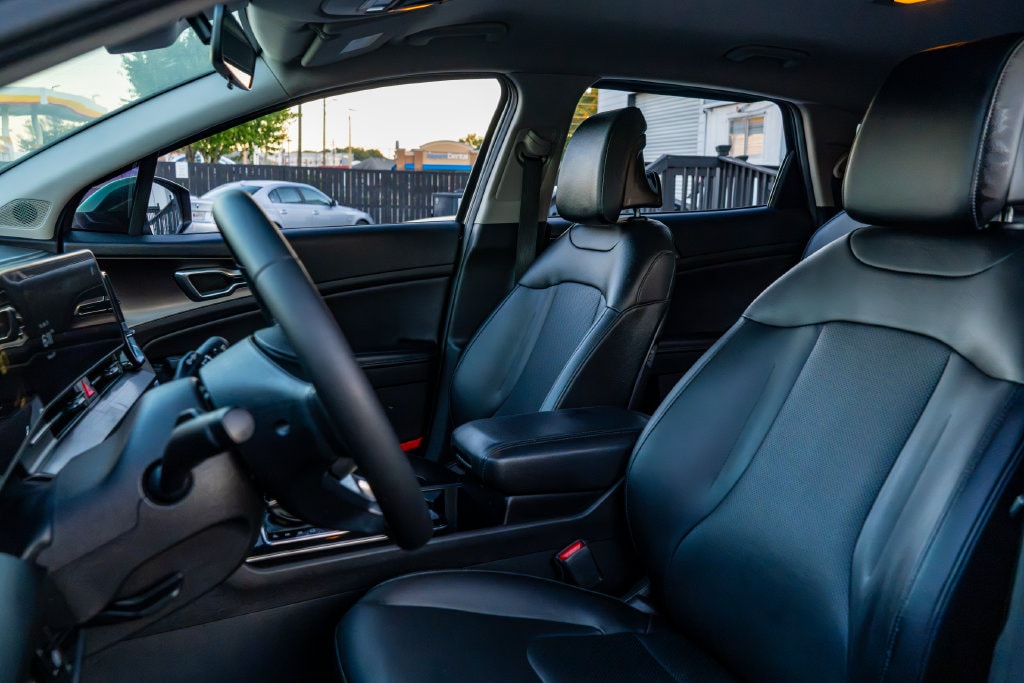 2023 Kia Sportage EX - Photo 12