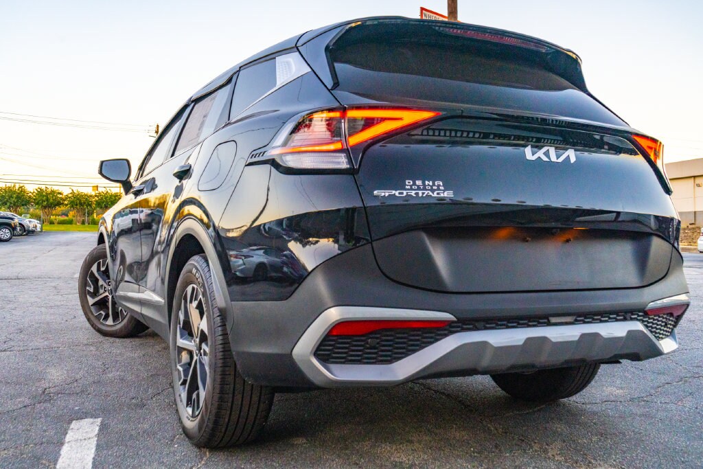 2023 Kia Sportage EX - Photo 5