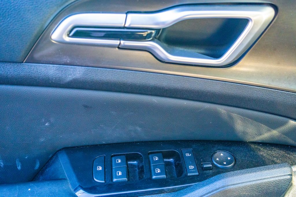 2023 Kia Sportage EX - Photo 32