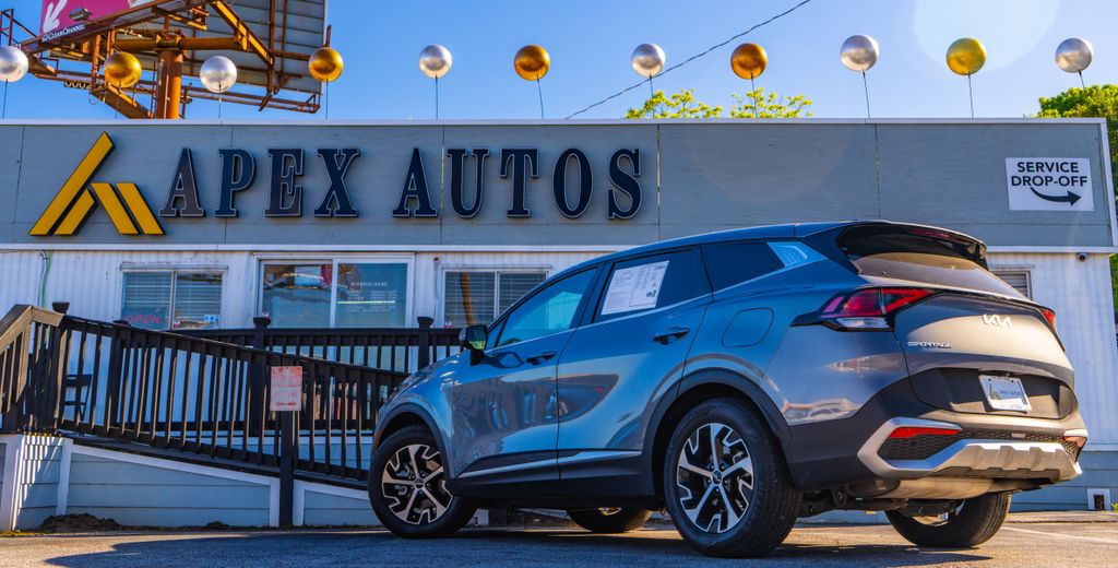 2023 Kia Sportage EX - Photo 14