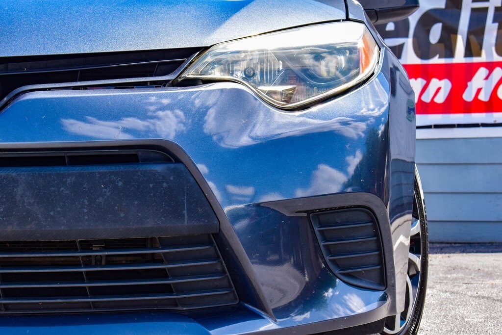 2014 Toyota Corolla L photo 2